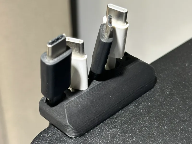 Tidy Desk Cable Holder | Magnetic + 5-Slot