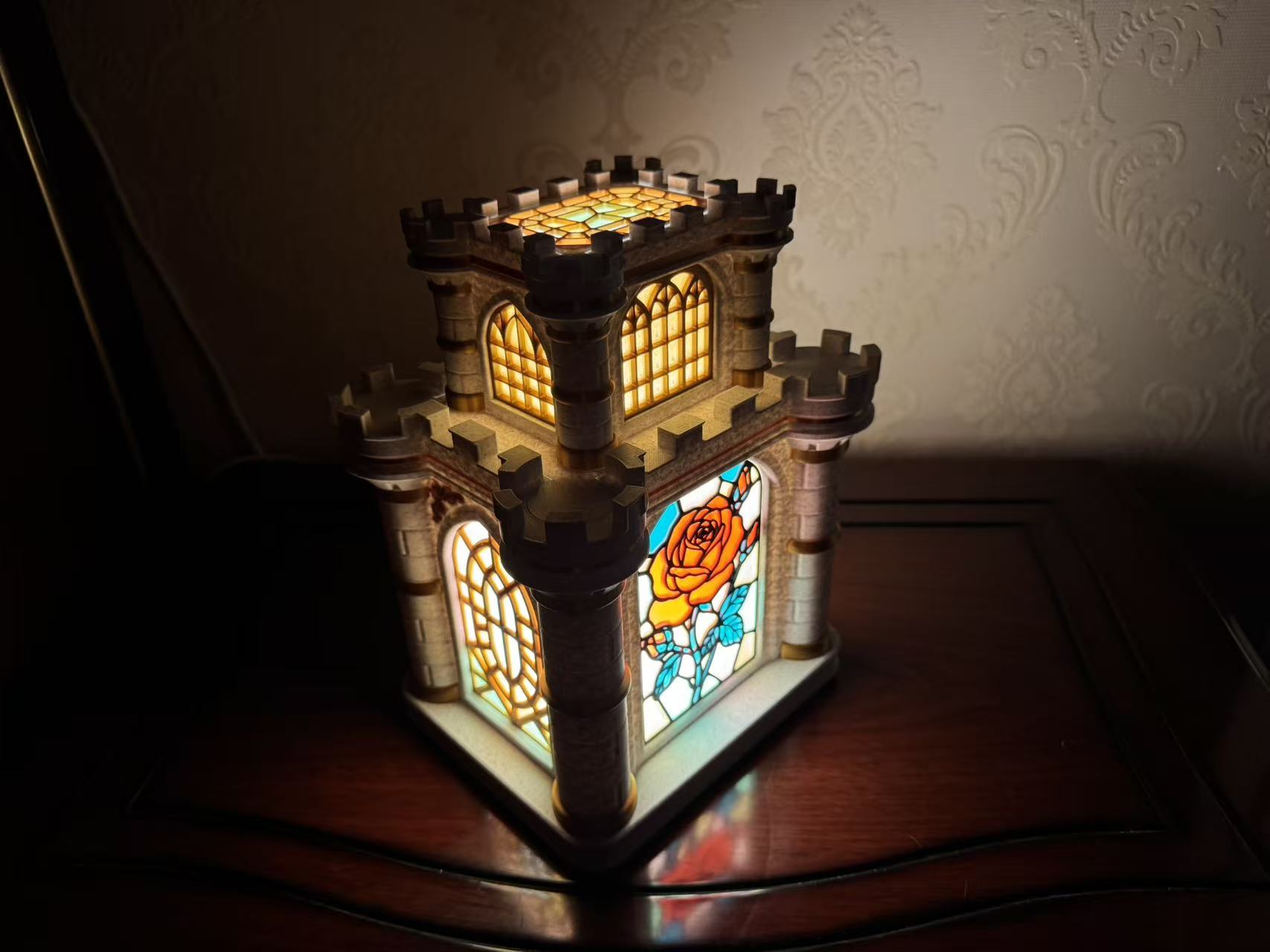 Miniatura 2 do modelo 3D 玫瑰城堡台灯