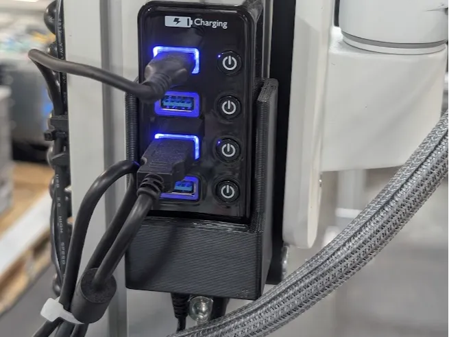 Atolla USB mount for 8020