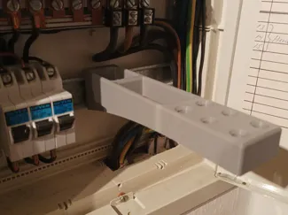Hutschienenhalter / DIN rail holder