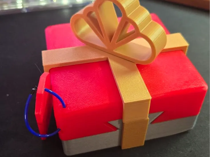 Locking Dovetail Gift Puzzle Box