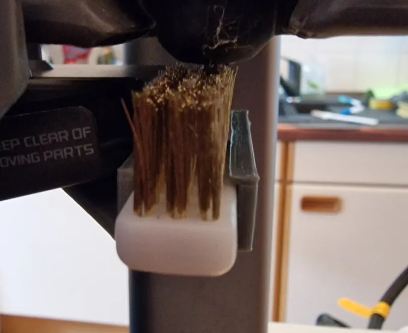 Brush holder  / Bürstenhalter