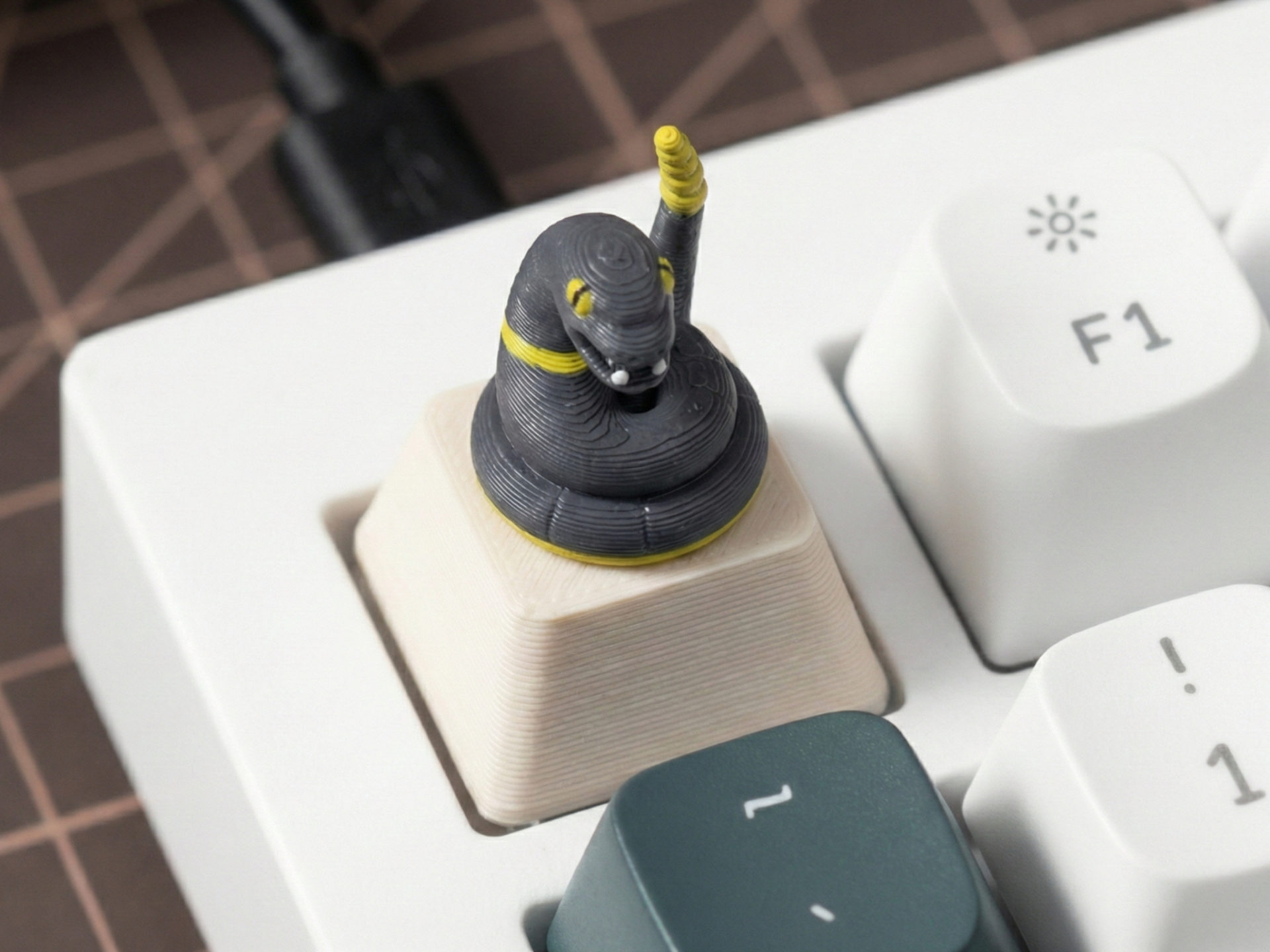 Ekans – Pokémon Mechanical Keyboard Keycap