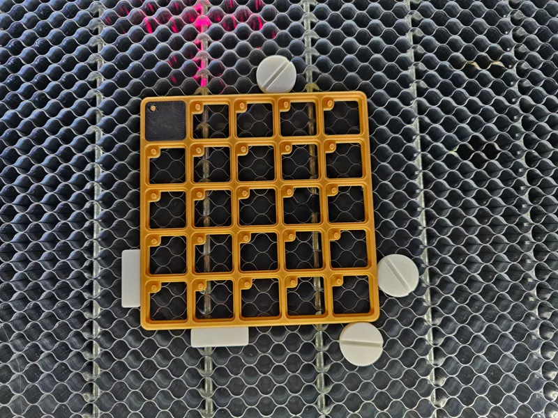 Adjustable Locating Pins for Laser Honeycomb
