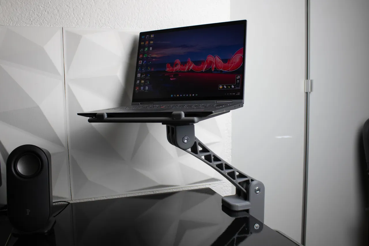 Laptop stand V2 view 2