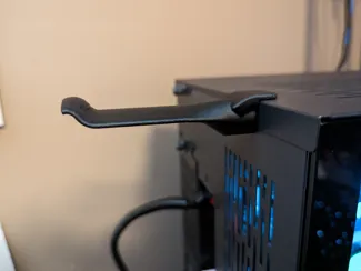 Headphone hanger for Lian Li Dynamic PC-011 