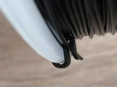 FILAMENT CLIP FOR PLASTIC SPOOLS 