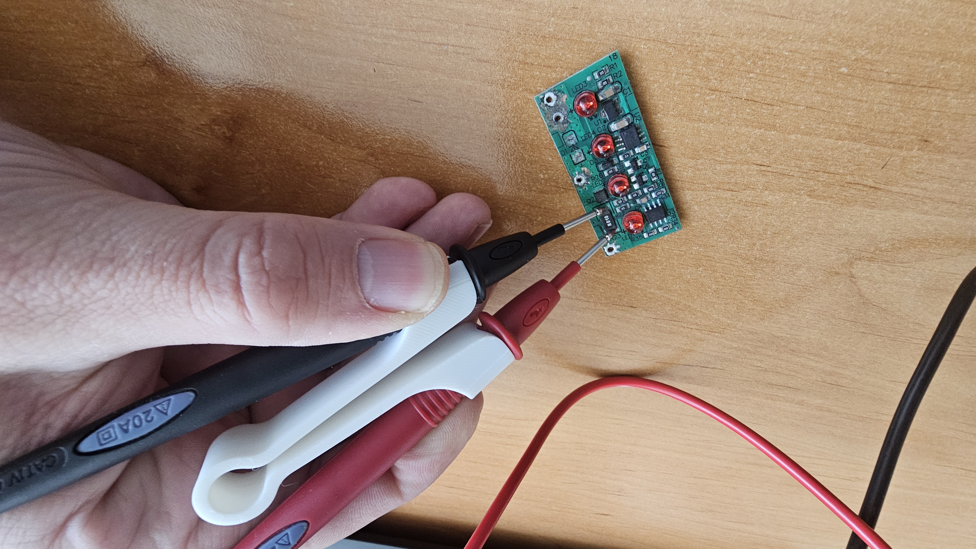 Miniatura 2 do modelo 3D Multimeter probe holder