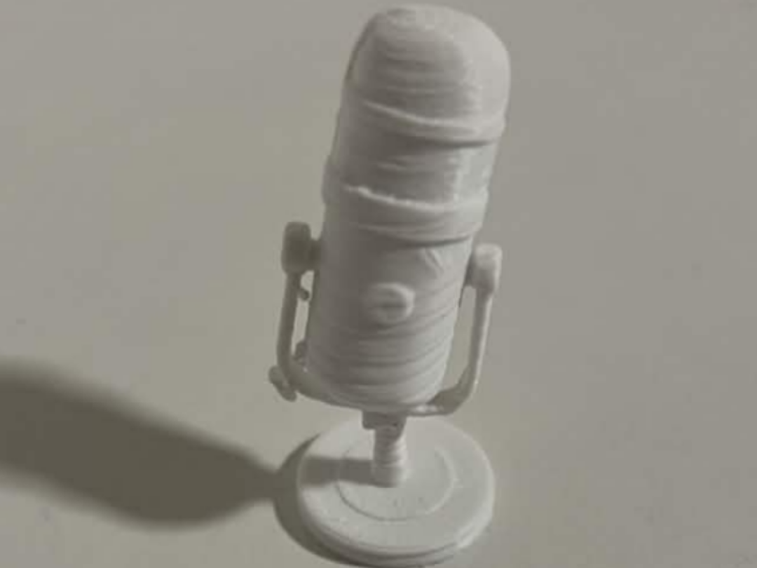 Mini Vintage Microphone – Retro Desk Prop
