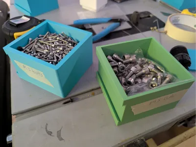 Mountable storage boxes