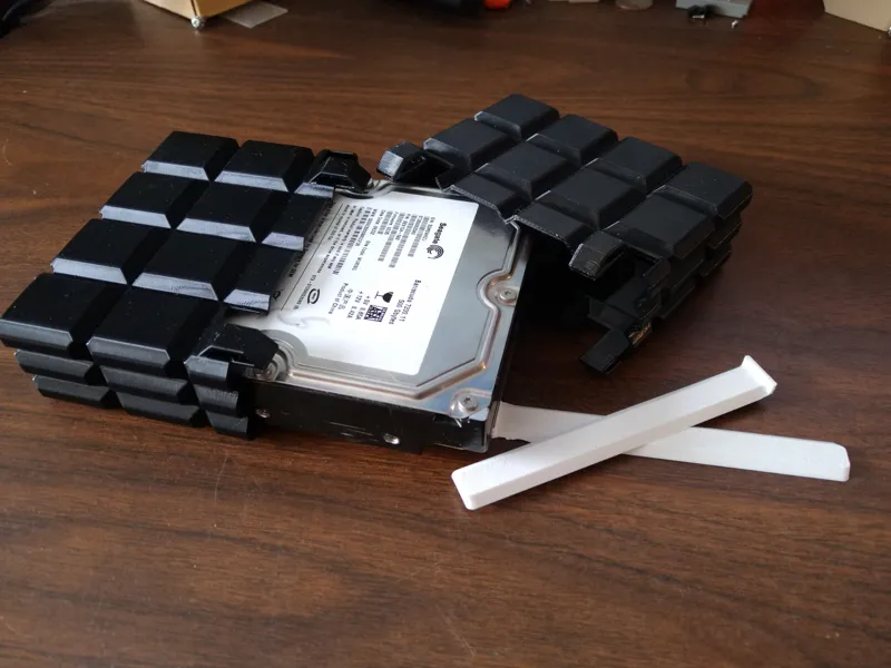 3.5" hard drive protective box/case