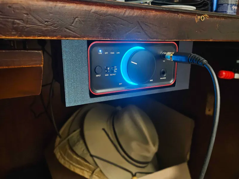 Fiio K7 DAC/Amp Under-desk hanger