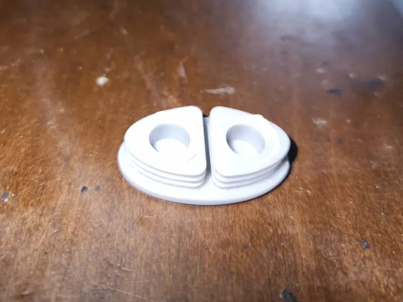 Toilet seat stopper