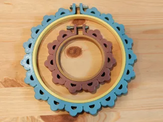 Flower Embroidery Hoop · 8/15 cm