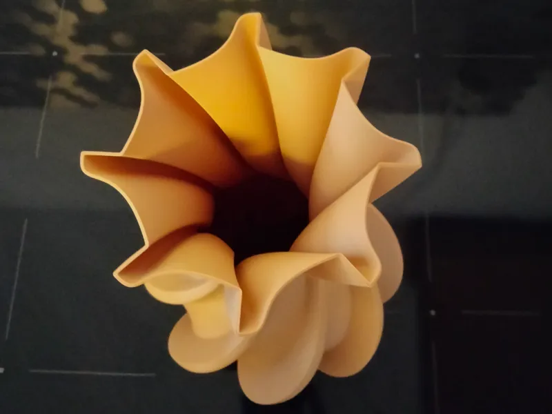 Vase v7