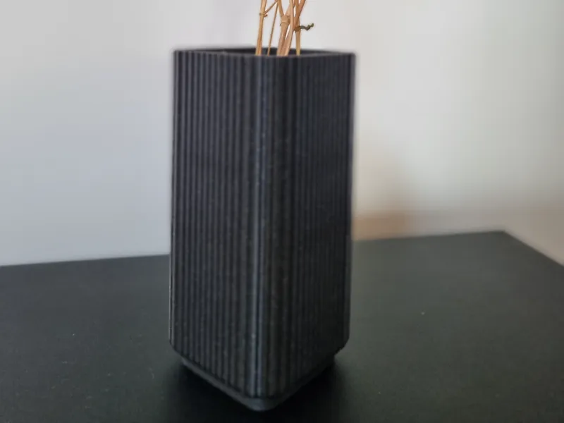 ribbed vase