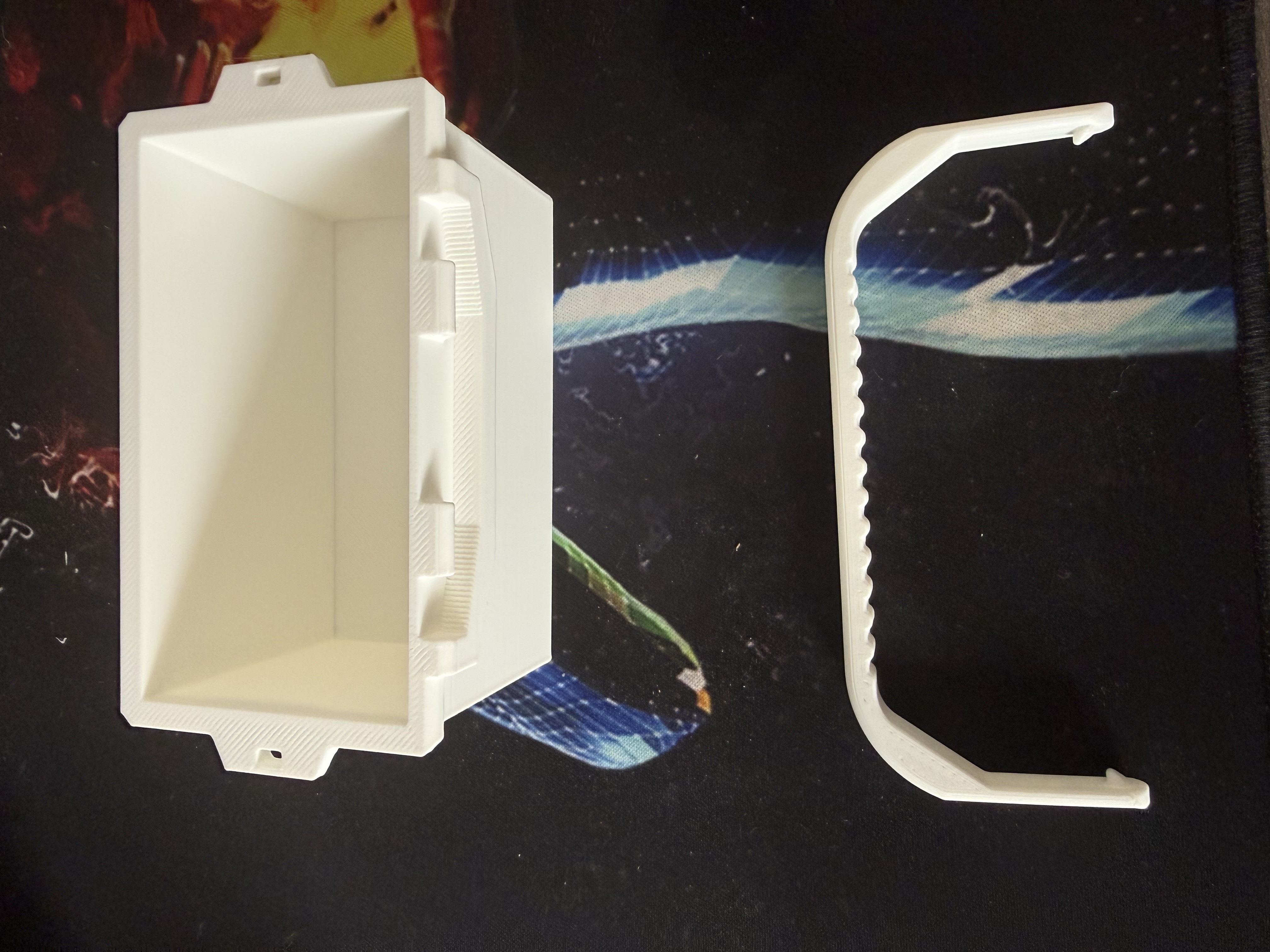 Miniatura 3 do modelo 3D 钓鱼佬望海钓箱模型