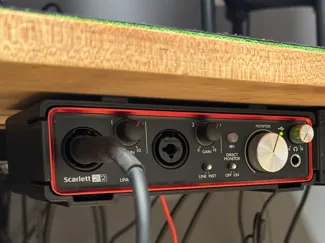Focusrite 2i2 Under Desk Mount