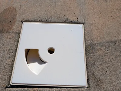 Critter friendly pool skimmer cover (square/round)