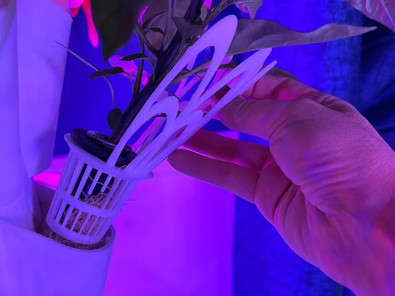 Hydroponic Tower Basket with Plant Support