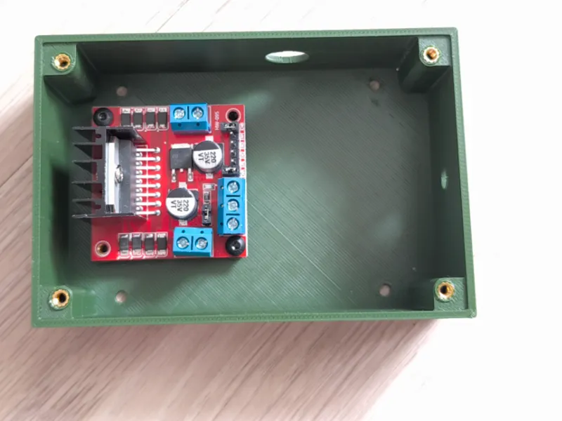 L298N extension box for sim racing rumble pedals