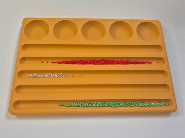 Plateau organisateur de perles