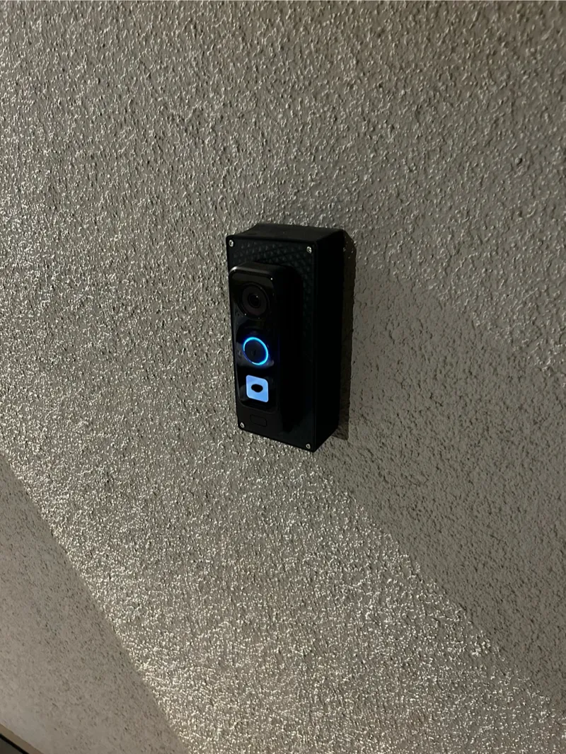 UniFi Doorbell Pro PoE Surface Mount
