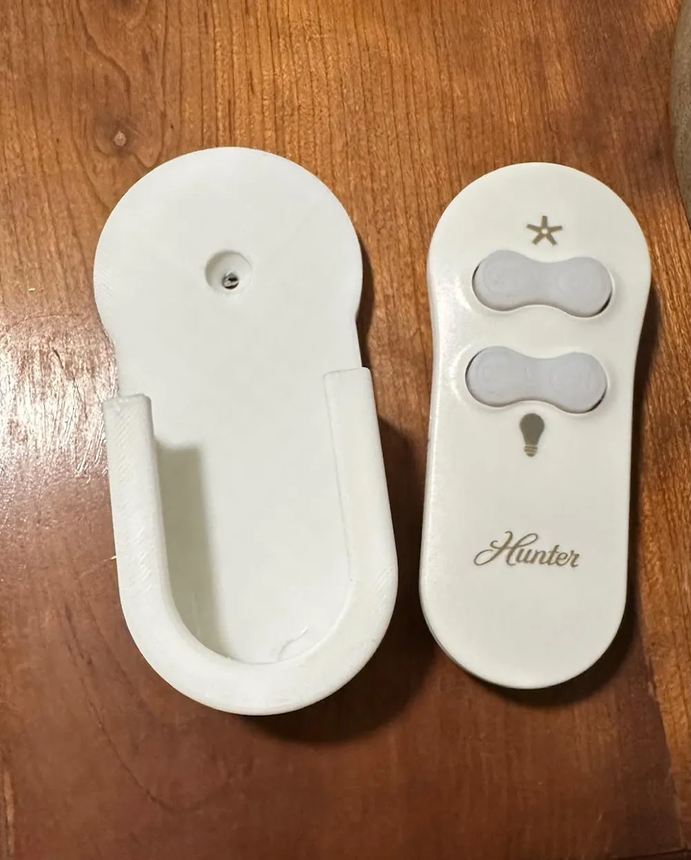 Hunter Ceiling Fan remote holder by lortz8030 MakerWorld