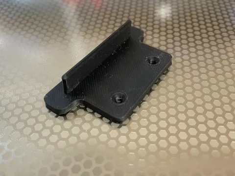 PEI Plate hanger
