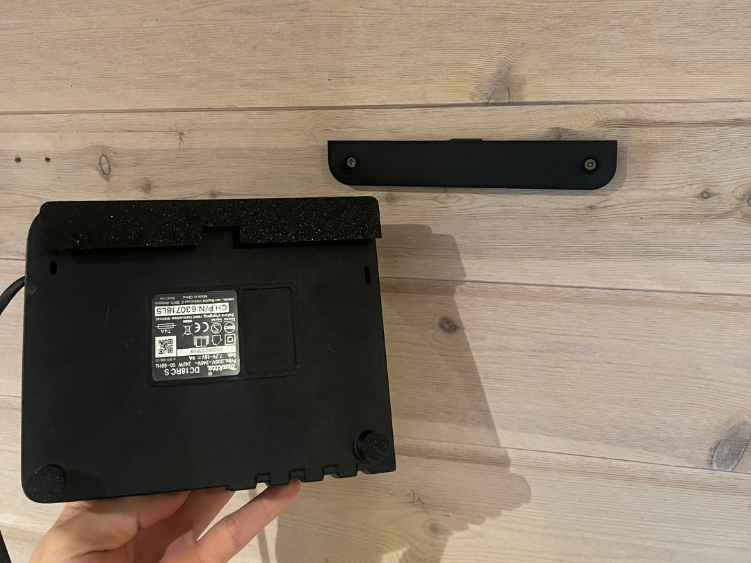 Makita SnapDock 18V Charger Wall Mount