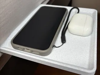 Bedside Shelf (adjustable to bed frame thickness)
