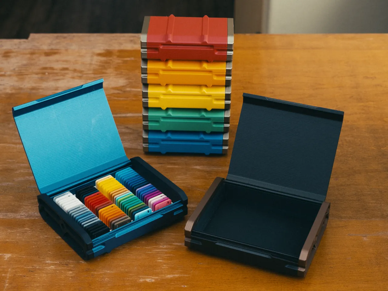 Compact Multi-Use Case in two sizes view 4