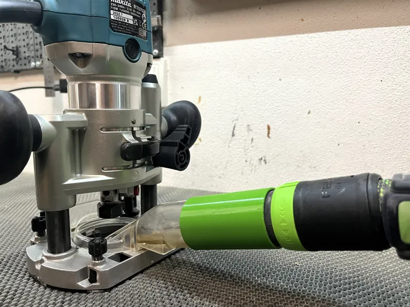 Makita RT0700/RT0702 to Festool vacuum adapter