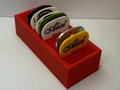 Guitar pick holder v2