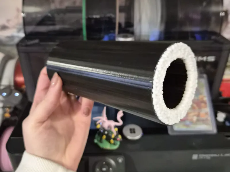 sushi maki roll fish aquarium hide