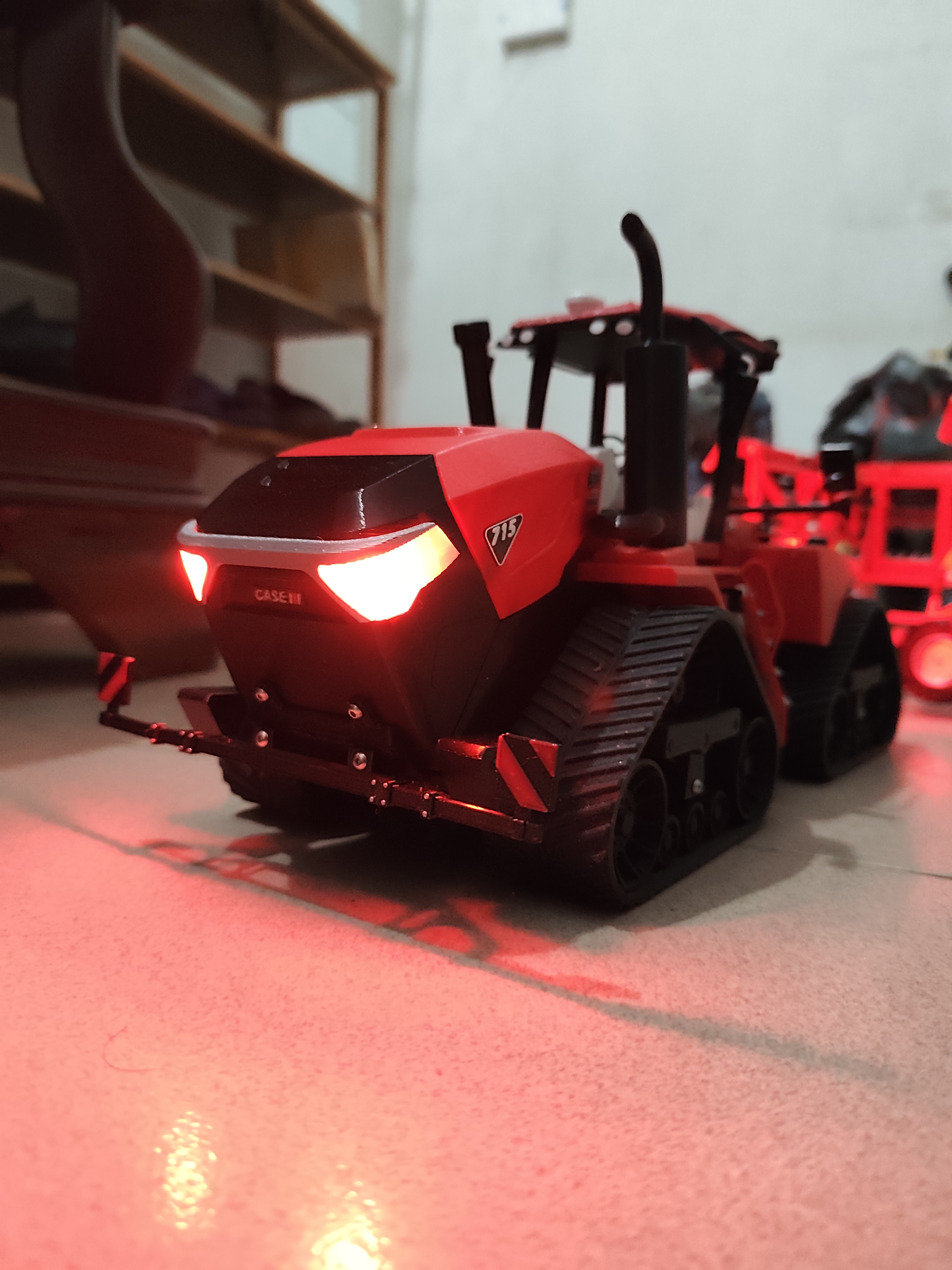 Miniatura 1 do modelo 3D 凯斯715履带拖拉机[cyberbrick]