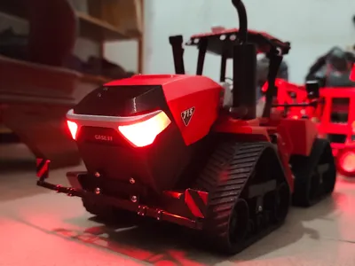 Case 715 tracked tractor [CyberBrick]