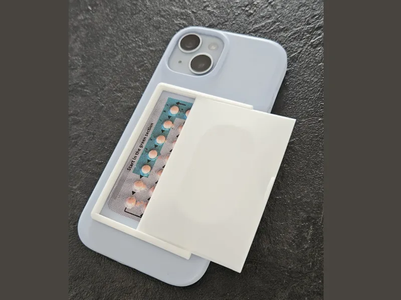 Phone Pill Box Sliding - Clicks when closed