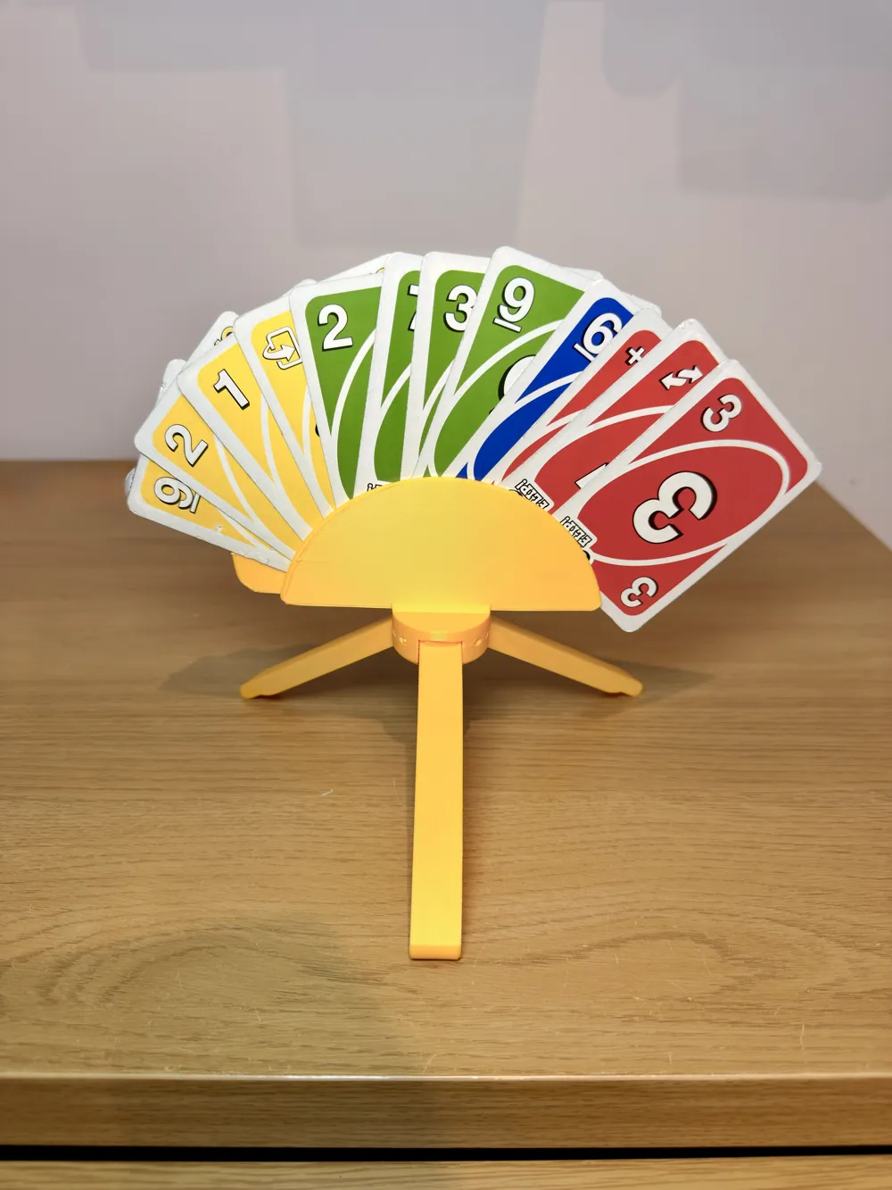 (Deal Solo)- Handy Helper- Card Tripod Holder - Free 3D Print Model ...