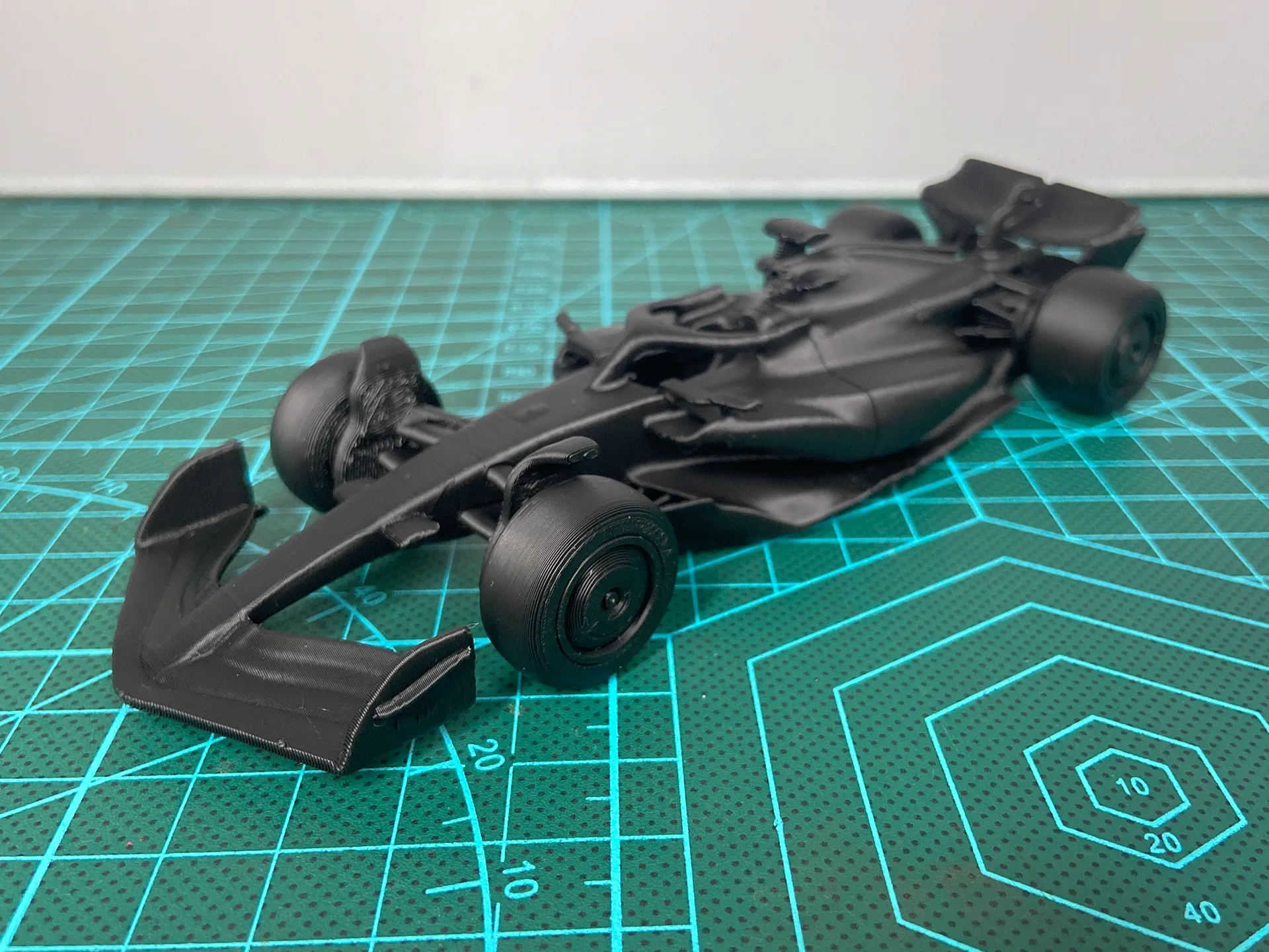 Miniatura 2 do modelo 3D 【Red Bull Racing】红牛 2025款F1赛车RB21涂装 组装/轮胎可动