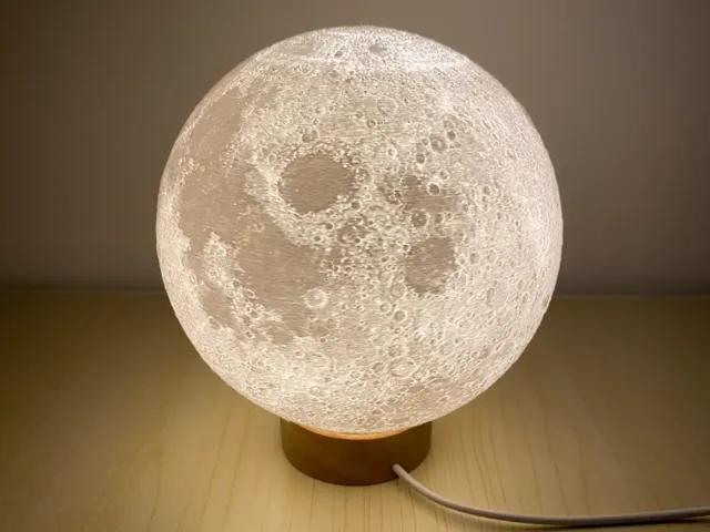 简约经济型月球灯