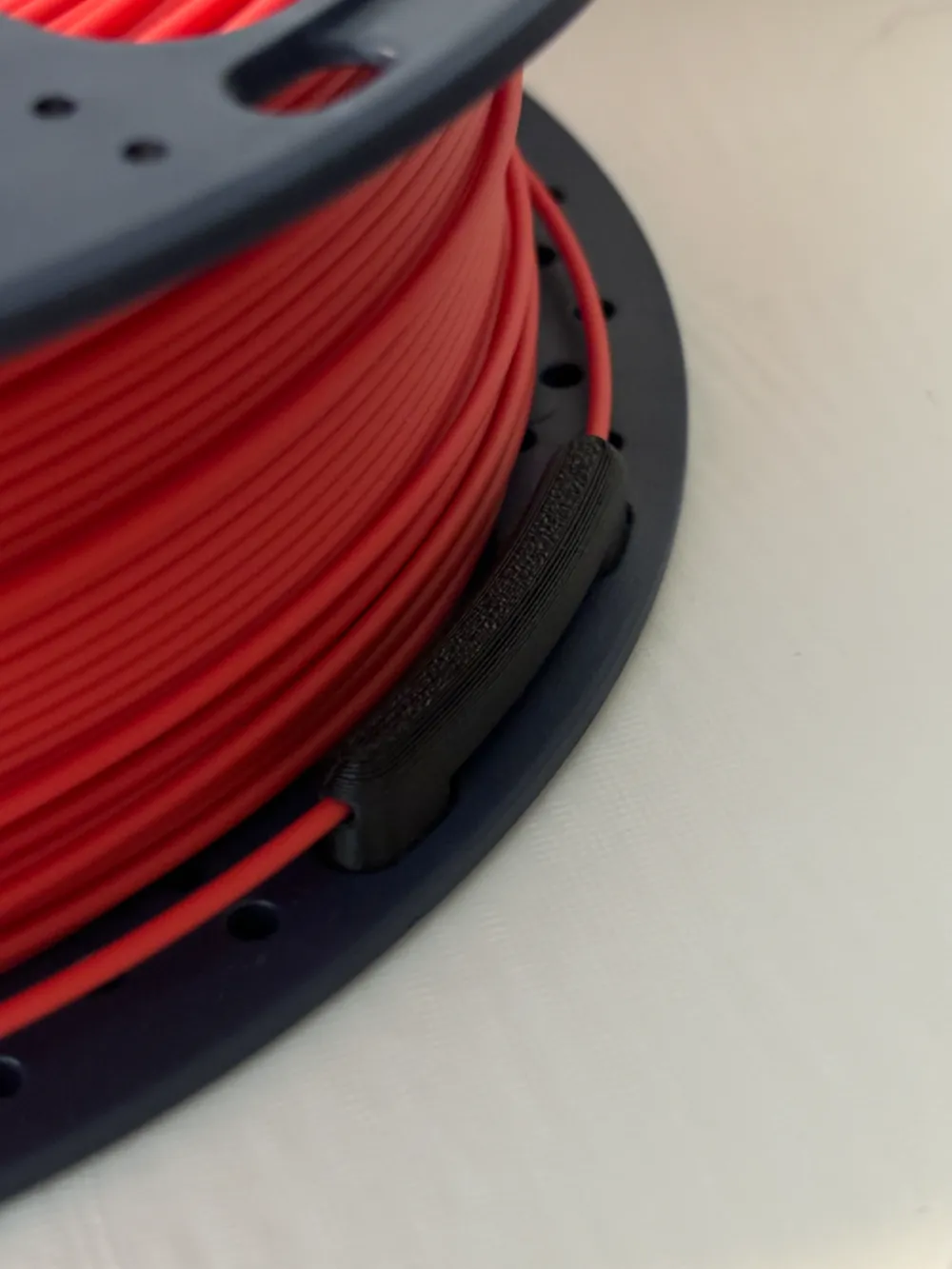 Sunlu 2024 Filament Clip V1 by J3D Design - MakerWorld