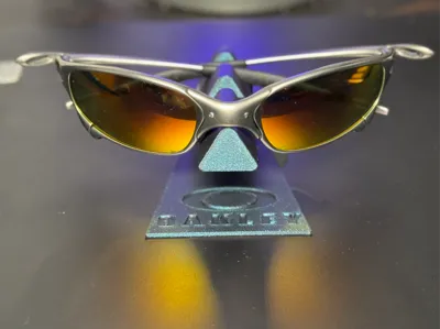 Oakley Glasses / Sunglasses Stand