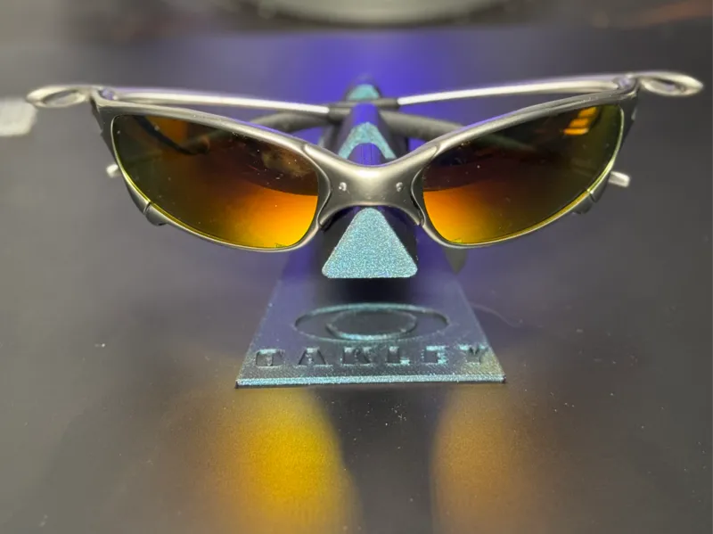 Oakley Glasses / Sunglasses Stand