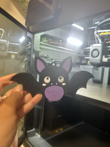 Accesorio para filamento: Süße Halloween-Fledermaus zum Aufhängen — vista de referencia 4