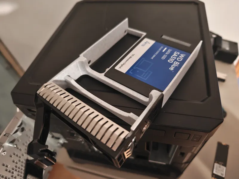 HP Microserver Gen8 SSD Tray