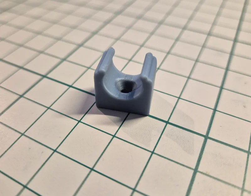 Clips for 3G1.0/1.5mm^2 cables.