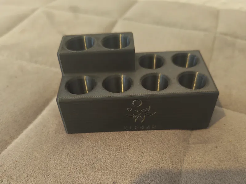 Elfbar Holder – 6 Pods + 2 Devices