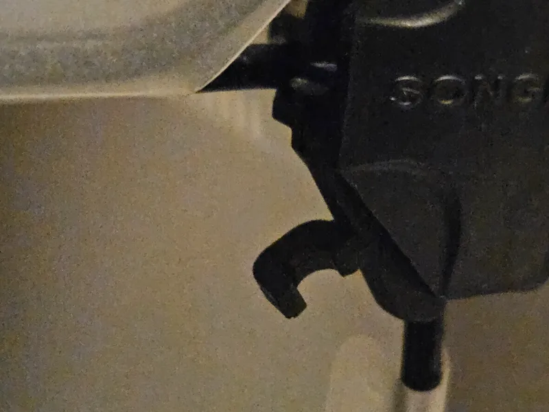 Songmics panel holder for connectors