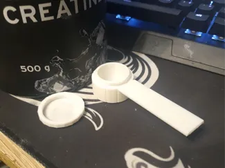closable scoop for creatine